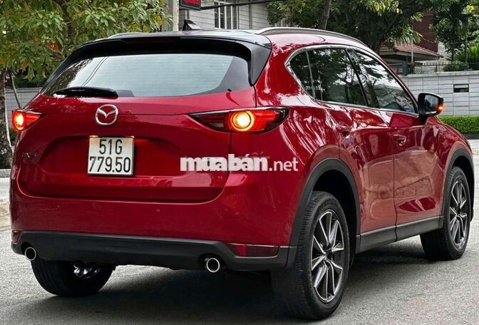 Mazda CX-5 5 chỗ Tự động màu Đỏ