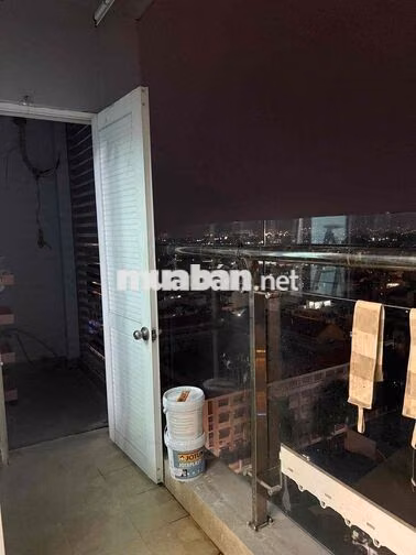 ngộp quá giảm sâu bán căn chung cư carillon