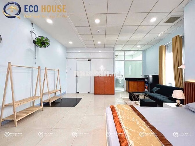 STUDIO RỘNG RÃI THOÁNG MÁT NGAY ĐẠI HỌC VĂN HIẾN VÀ CÔNG THƯƠNG