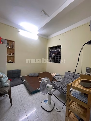 Chung cư Bà Huyện Thanh Quan, căn 2p ngủ giá 10,5tr/tháng