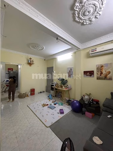 Chung cư Bà Huyện Thanh Quan, căn 2p ngủ giá 10,5tr/tháng