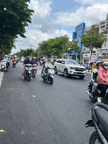 Tôi bán lỗ 2ty,mặt tiền Phạm Hùng,Q8,5.5x17m,thuê 40tr/th,16ty hơn