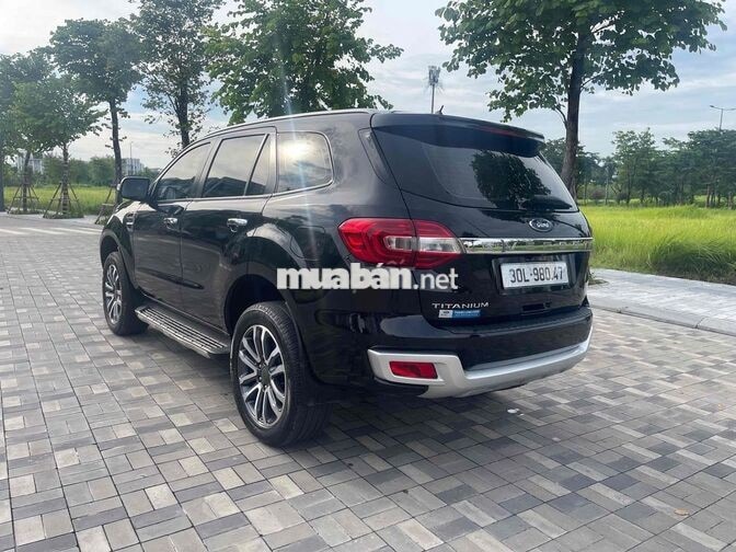 Ford Everest 2020 phom mới odo 55000 km