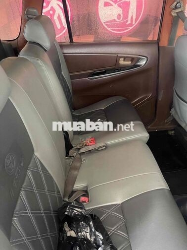 Toyota Innova 7 chỗ Bạc 2008 j