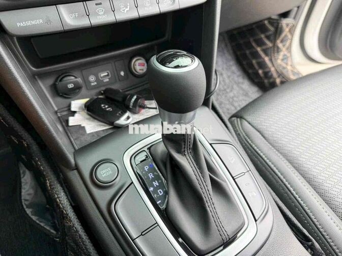 Hyundai Kona 1.6 Turbo 2021 Trắng Tự động 40000 km