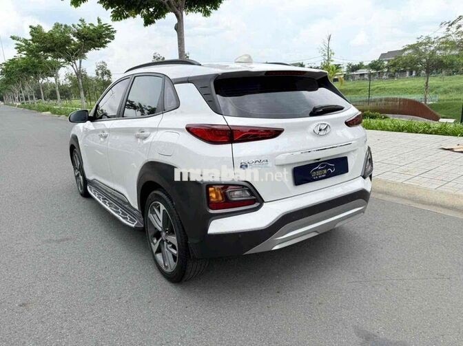 Hyundai Kona 1.6 Turbo 2021 Trắng Tự động 40000 km