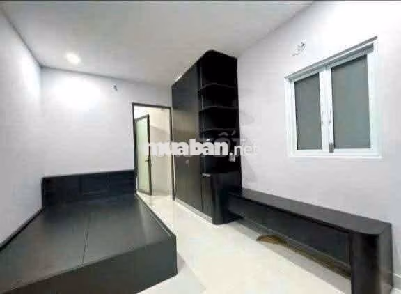 Bán nhà Thích Quảng Đức, Phú Nhuận, 30m2, 2 tầng, nội thất đầy đủ