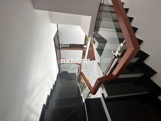 THUÊ PENTHOUSE CAO CẤP C-SKYVIEW CHÁNH NGHĨA – TDM 1,000USD