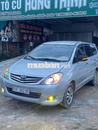 Toyota Innova 7 chỗ Bạc 2008 j