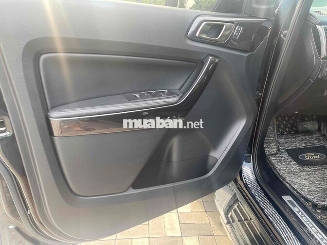 Ford Everest 2020 phom mới odo 55000 km
