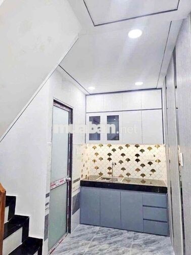 Nhà nguyên căn Phạm Hữu Lầu hẻm 167 q7 giá 8tr