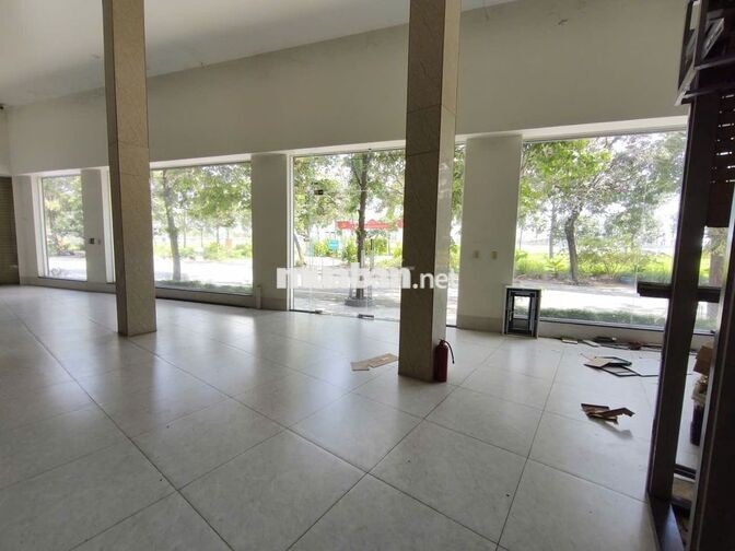 CHO THUÊ VĂN PHÒNG, MẶT BẰNG KINH DOANH 300m2 TẠI THÀNH PHỐ MỚI BD