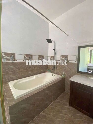 NHÀ 3 TẦNG ĐƯỜNG MỸ ĐA TÂY 4PN 5WC