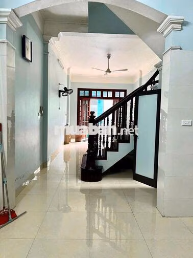 CHO THUÊ NHÀ XA LA - HÀ ĐÔNG - 50M2 X 4 TẦNG, Ô TÔ VÀO NHÀ, 14 TRIỆU