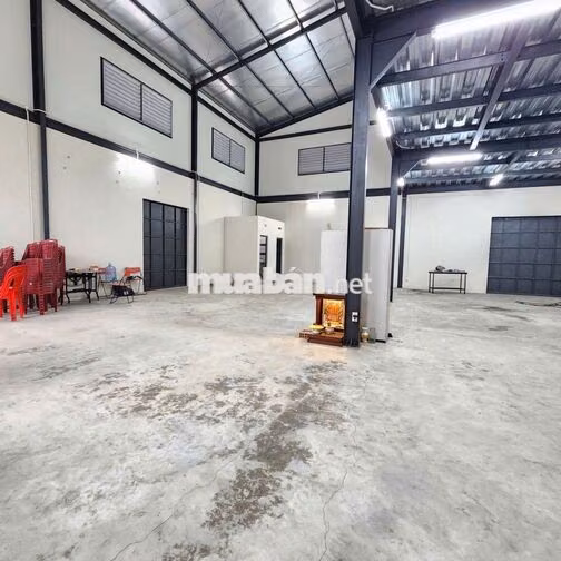Cho thuê kho, xưởng Tên Lửa, 20 x 22m ( DTSD: 520m2 ), hẻm xe tải