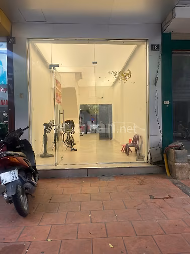 Cho thuê mặt bằng kinh doanh tầng 1 - 18 Đỗ Quang