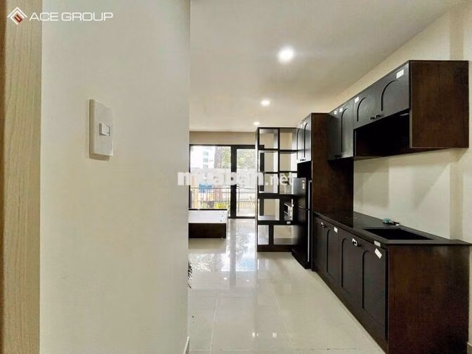 CHO THUÊ CĂN HỘ 1PN 50M2 CÓ SÂN VƯỜN GẦN ĐẠI HỌC KINH TẾ HCM