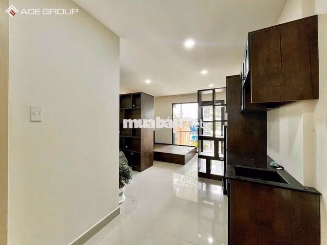 CHO THUÊ CĂN HỘ 1PN 50M2 CÓ SÂN VƯỜN GẦN ĐẠI HỌC KINH TẾ HCM
