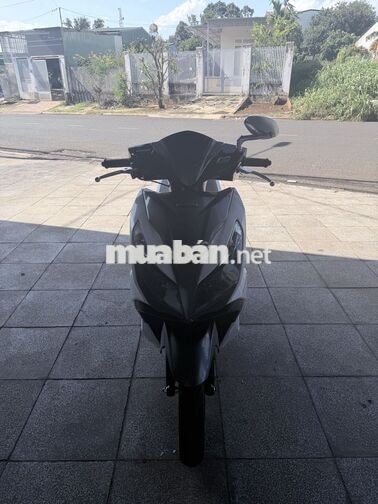 Honda Air Blade Trắng