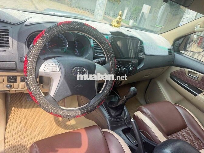 Toyota Fortuner 2014 Bạc