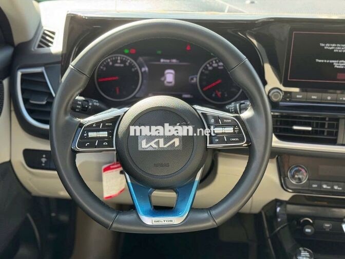 KIA SELTOS Premium 1.6AT 2022 Màu Trắng