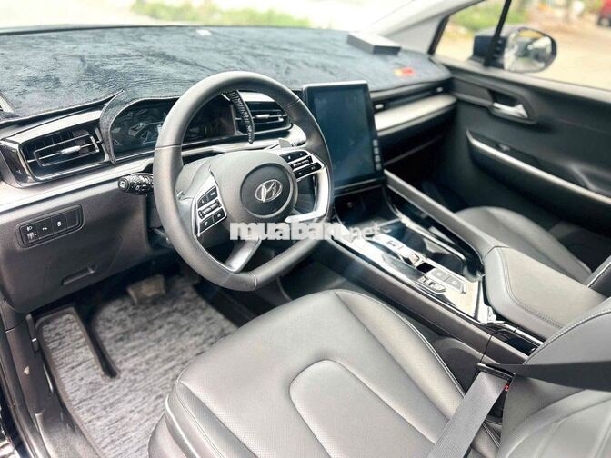 Hyundai Custin 1.5 tiêu chuẩn 2025 - Lướt 2,000 km