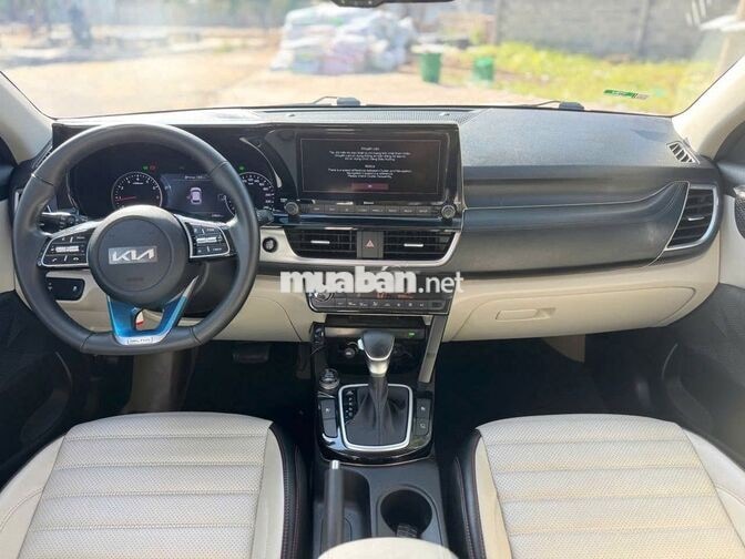 KIA SELTOS Premium 1.6AT 2022 Màu Trắng