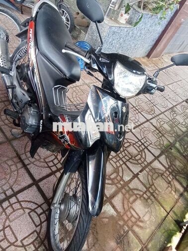 Suzuki Revo Đen Xăng