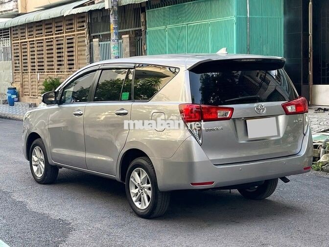 Toyota Innova 2019 Số sàn Bạc