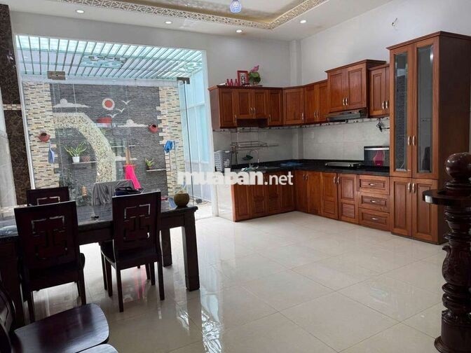 Cho thuê nhà nguyên căn đường Hoàng Quốc Việt - P Phú Thuận Quận 7