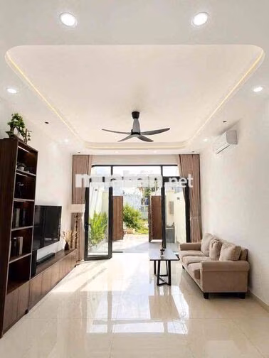 full nội thất , mặt tiền kinh doanh, nhà đẹp ở ngay