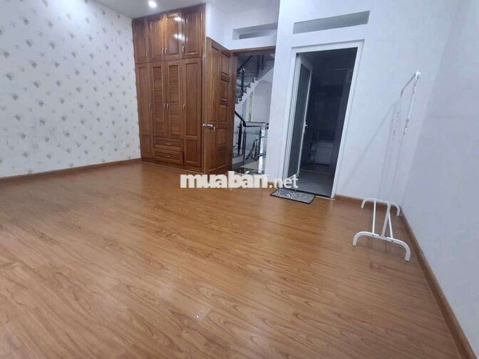 Cho thuê nhà nguyên căn đường Hoàng Quốc Việt - P Phú Thuận Quận 7