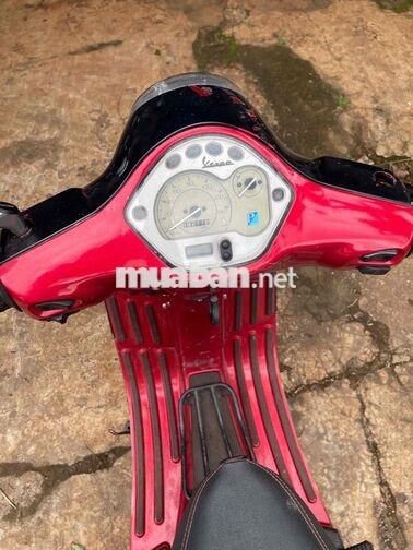 Piaggio Vespa LX 125 Đỏ