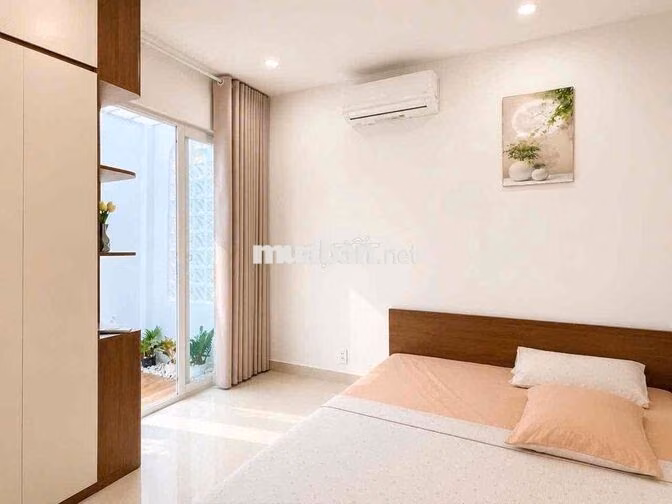 full nội thất , mặt tiền kinh doanh, nhà đẹp ở ngay