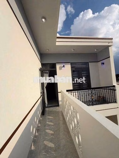 BIỆT THỰ GẦN ĐỒNG KHỞI – 400 TRIỆU NHẬN NHÀ, TẶNG FULL NỘI THẤT