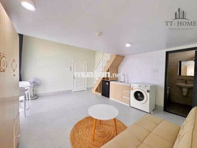 Cho thuê căn hộ duplex ban rộng 40m2 chỉ 6tr2 gần LOTTE MART, RMIT,TĐT