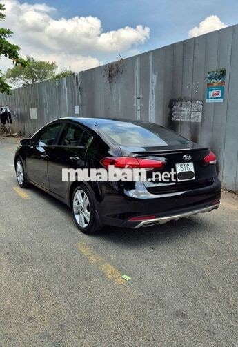 Kia Cerato 1.6AT 2017 đi chuẩn 5v2 như xe mới