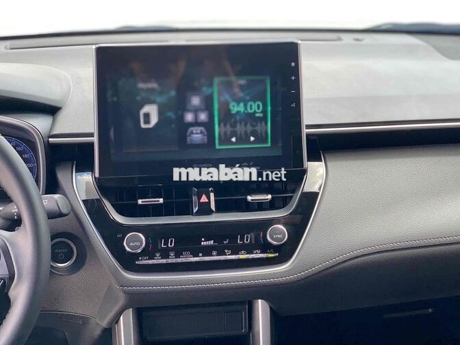 Toyota Corolla Cross Hybrid 2024 Trắng 31.000km
