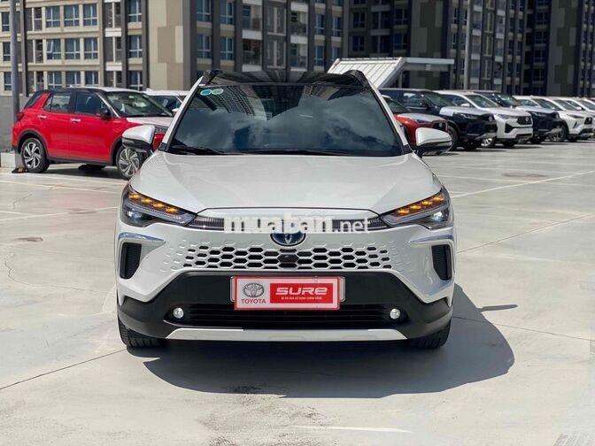 Toyota Corolla Cross Hybrid 2024 Trắng 31.000km