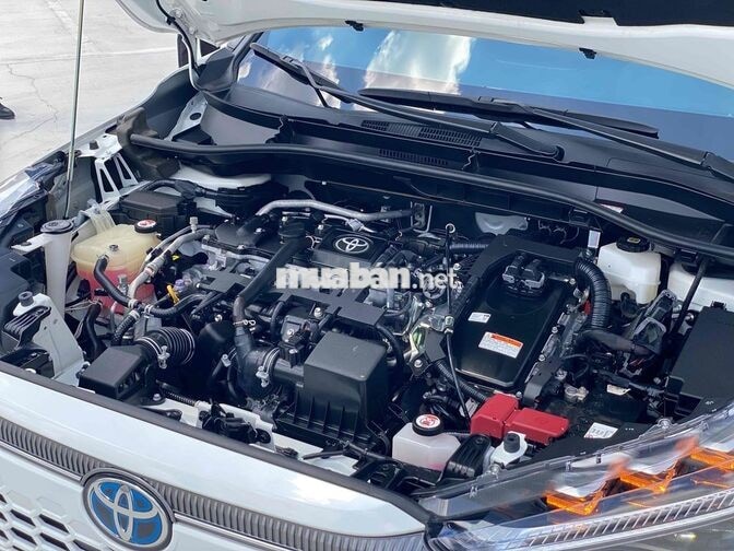 Toyota Corolla Cross Hybrid 2024 Trắng 31.000km