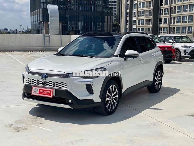Toyota Corolla Cross Hybrid 2024 Trắng 31.000km