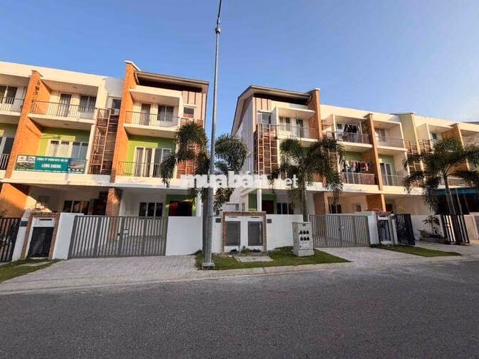 Nhà Phố Liền kề Suncasa 1. gần Thành Phố Mới ngang 7m. 4pn