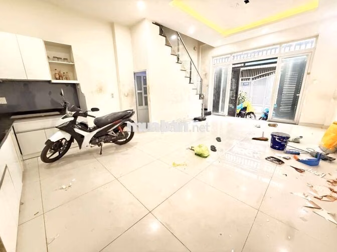 NGANG 5M – SỔ VUÔNG A4 – 3 TẤM ĐÚC – HOÀN CÔNG ĐỦ – CHỈ 4.8 TỶ