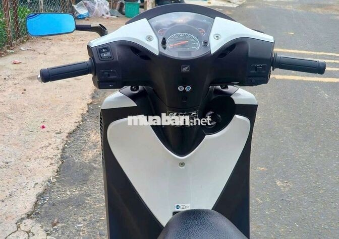 Honda SH Ý 106 đk 2012 Trắng 14000 km