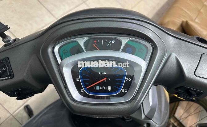 KYMCO CANDY 50cc Xám bạc đời 2023
