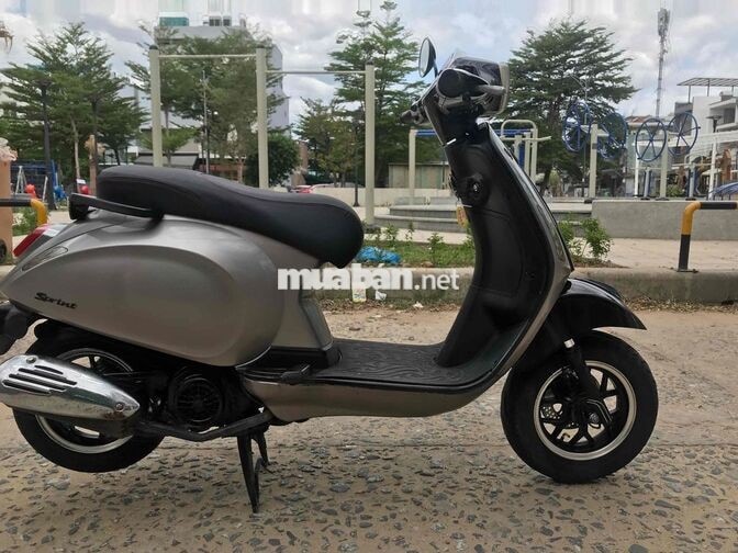Piaggio Vespa 50cc Bạc LED