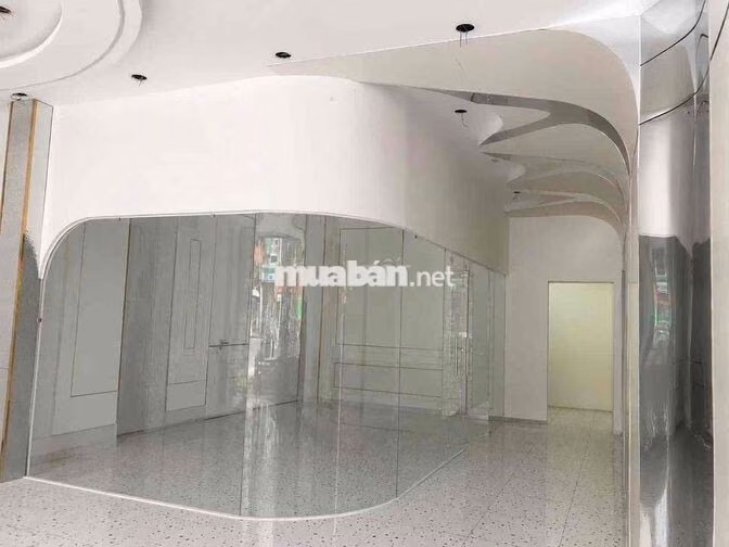 Cho thuê Mặt bằng Kinh Doanh VIP sát ngã 4 Chợ Đình, siêu thị, chung c