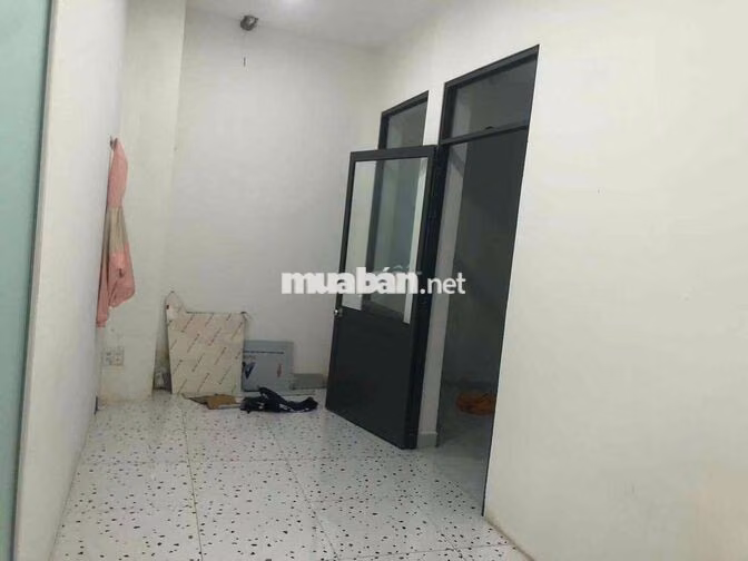 Cho thuê Mặt bằng Kinh Doanh VIP sát ngã 4 Chợ Đình, siêu thị, chung c