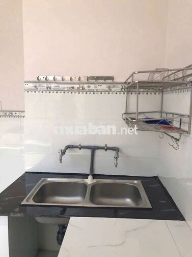 Cho thuê nhà nguyên căn 1 trệt 1 lầu ngay vòng xoay chợ Bến Cát