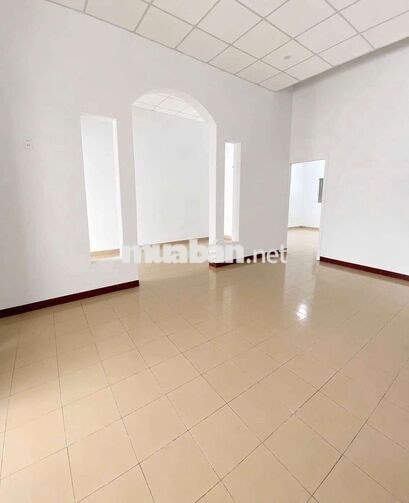 Cho thuê nhà mặt tiền Nguyễn Lương Bằng, gần KCN Hòa Khánh 